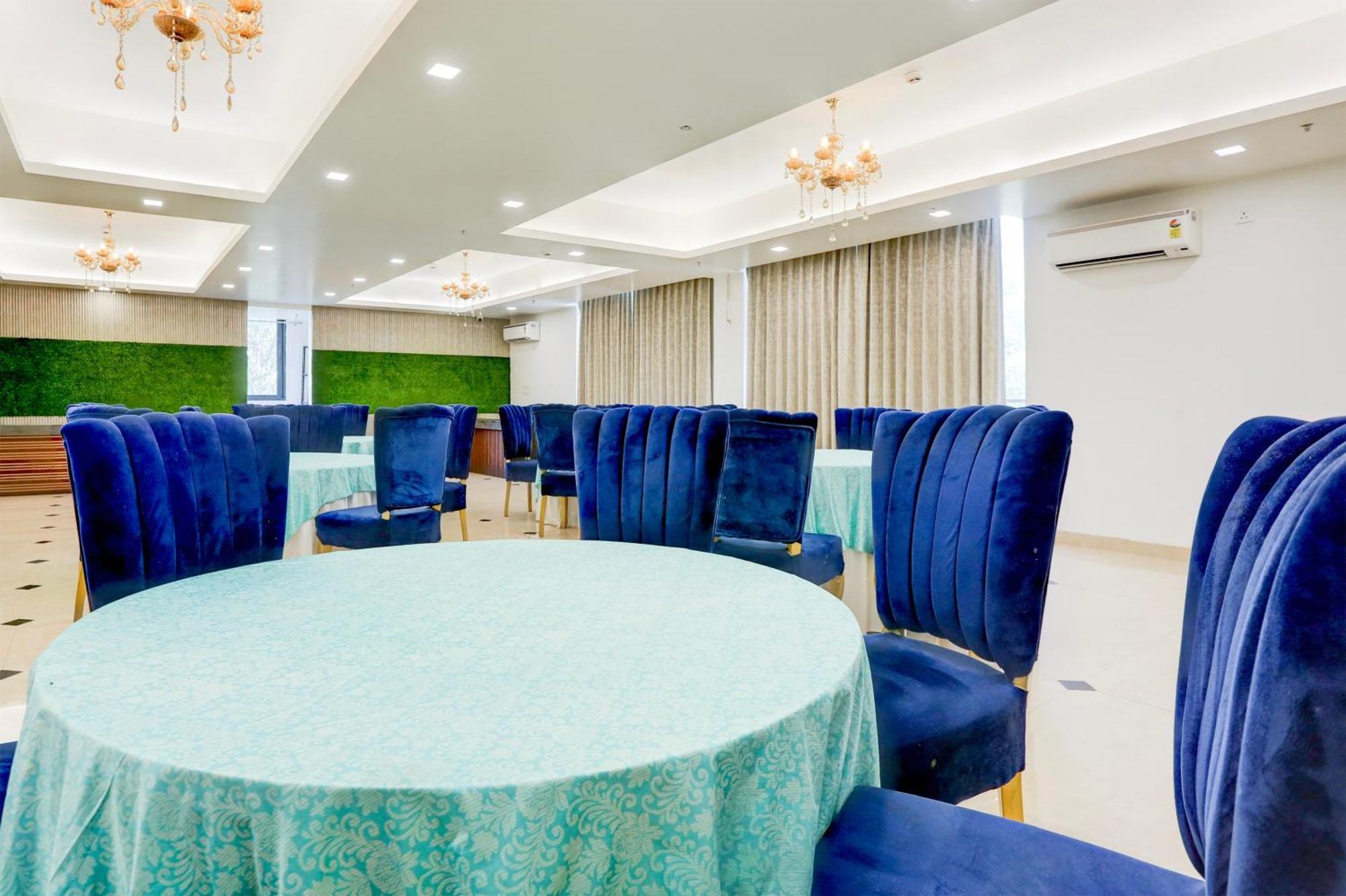 Palette Calista Premium Resort Samalkha Dış mekan fotoğraf