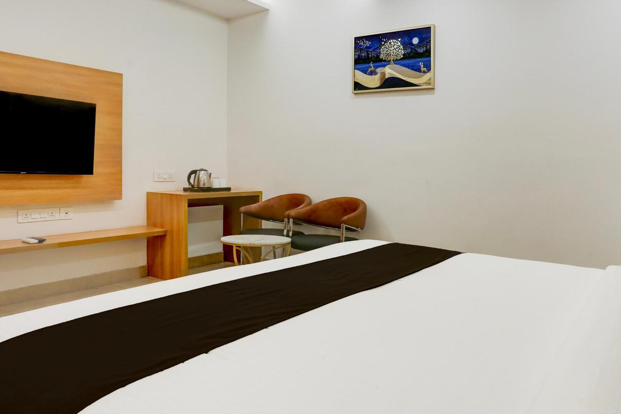 Palette Calista Premium Resort Samalkha Dış mekan fotoğraf