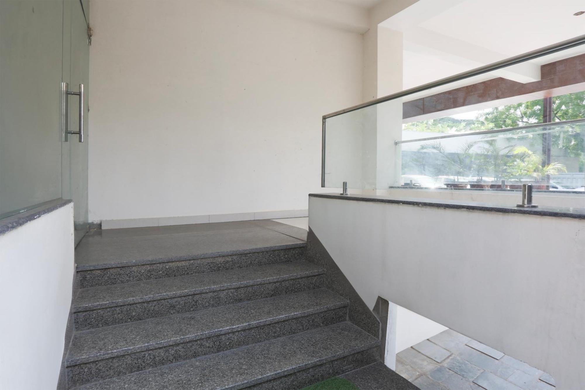 Palette Calista Premium Resort Samalkha Dış mekan fotoğraf